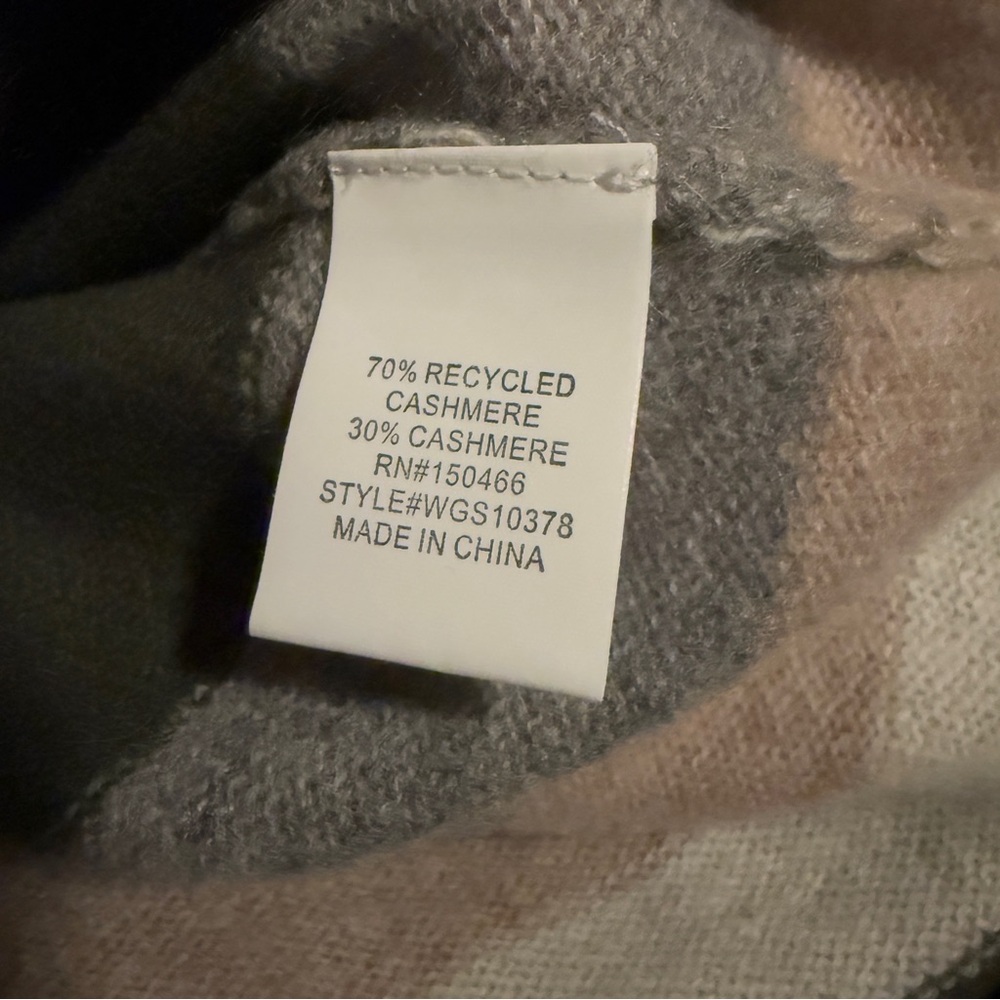 Luxurious Cashmere Sweater NWT & NWOT - Picture 6 of 14